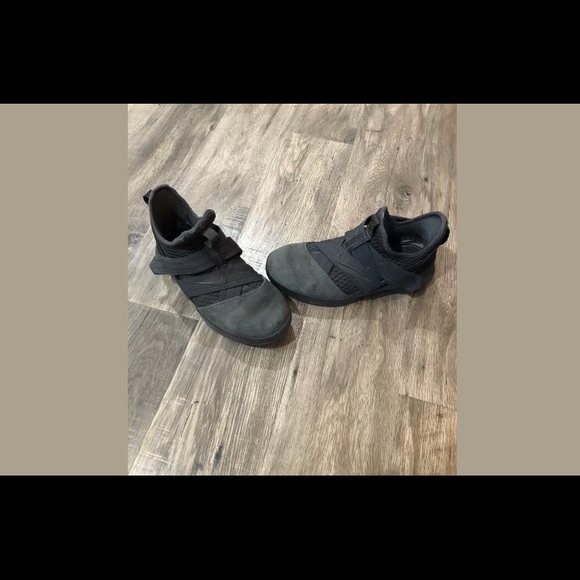 lebron soldier 12 size 7